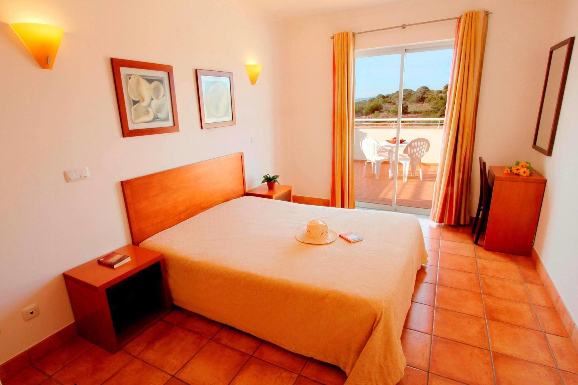 Vila Mos - Beach Resort Lagos Phòng bức ảnh